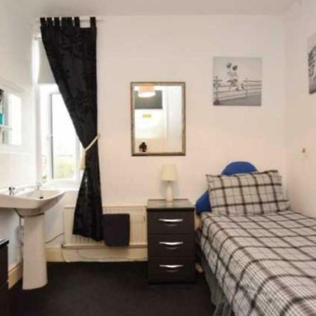 Barrie Guest House Barrow-in-Furness Esterno foto